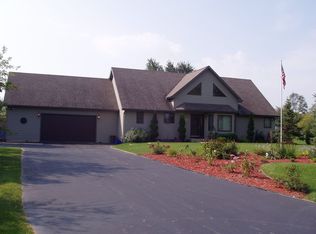 3225 W Brooke Ave, Waukegan, IL 60087