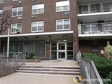 2550 Olinville Ave, Bronx NY 10467
