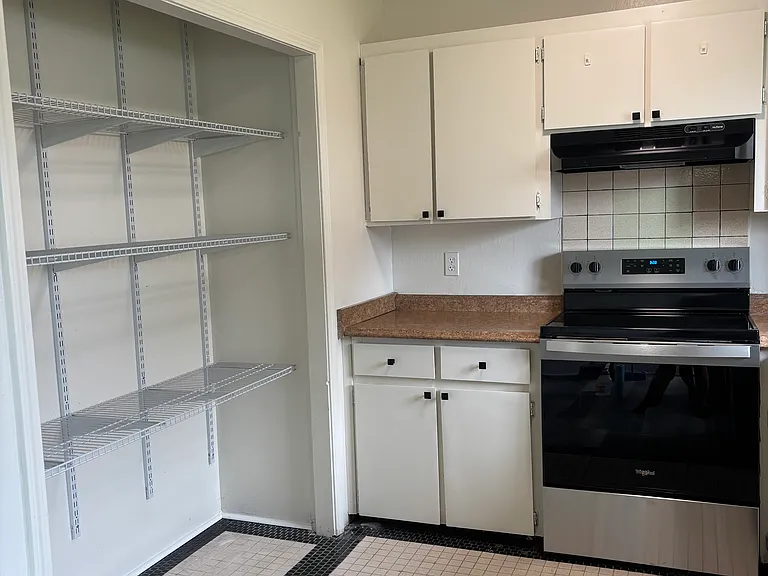 18-4640 Palm Tree Dr — Photo 3