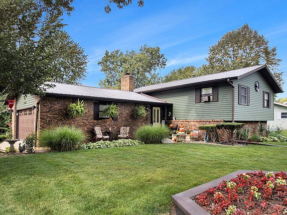 2nd image of 23295 Surrey Ln