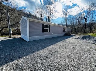 1307 Briceville Hwy, Briceville, TN 37710