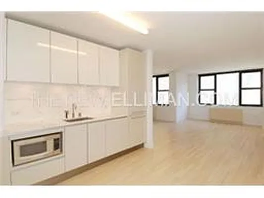 Rented by Douglas Elliman | media 29