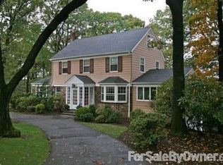 328 Crestmont Rd, Cedar Grove, NJ 07009