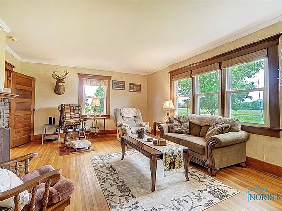 5th image of 14010 Township Road 218