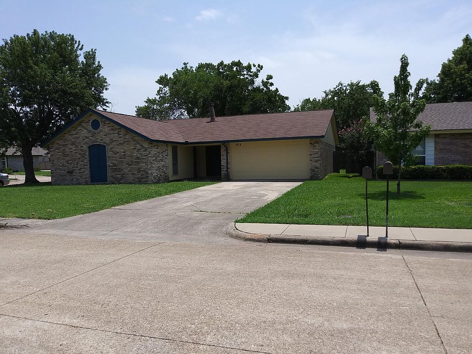 1st image of 913 Windchime Dr