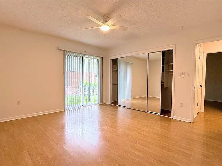 3429 S Polk Ave — Photo 4