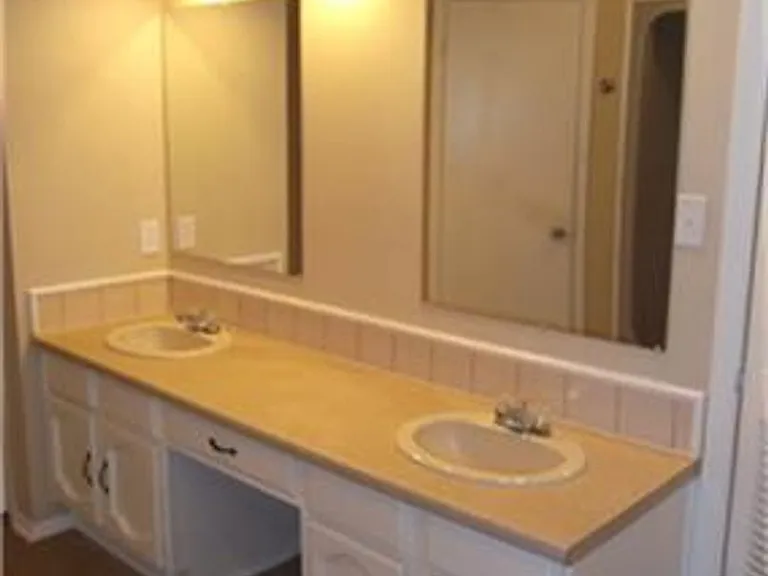 22603 Millgate Dr — Photo 6