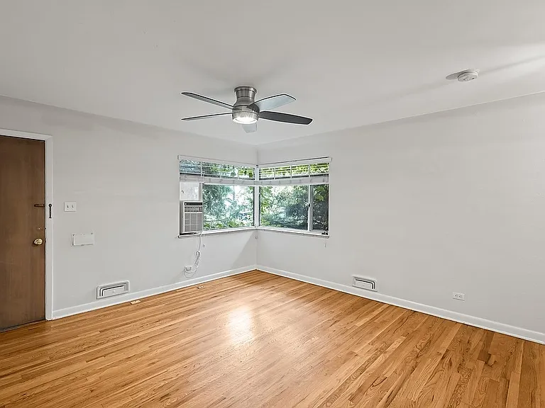 560 N Garfield St — Photo 18