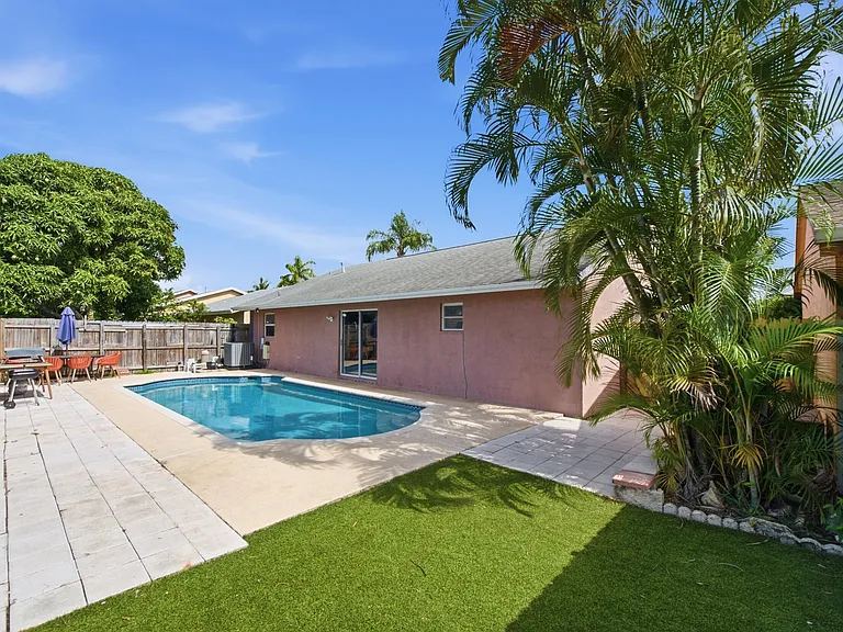 5635 Lake George Pl — Photo 27