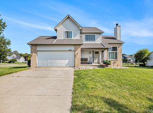 8449 Omar Dr, Davison, MI 48423