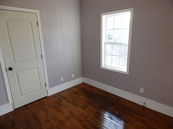 4th image of 503 Carolina St