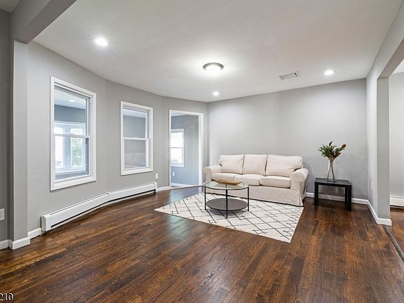 5th image of 8 Kling St