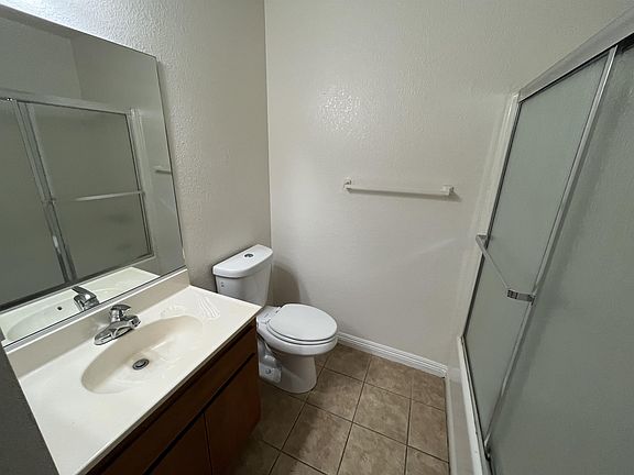 5th image of 73591 Sunnyslope Dr #B