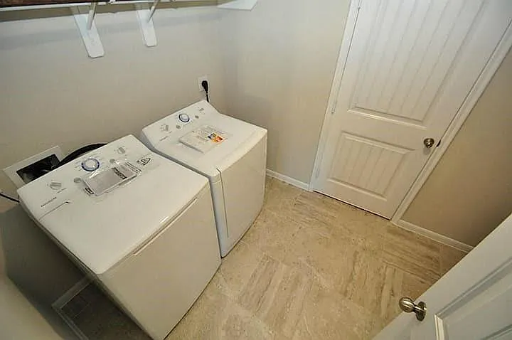 1603 Municipal Way — Photo 26