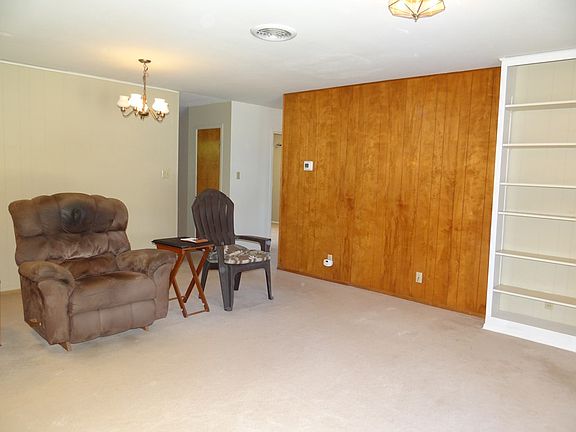 5th image of 404 E Harriet St