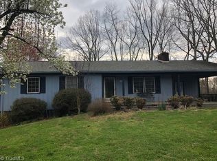 158 Shady Ln, Mount Airy, NC 27030