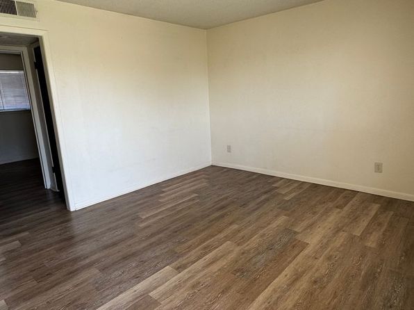 601 S Ridge St #12