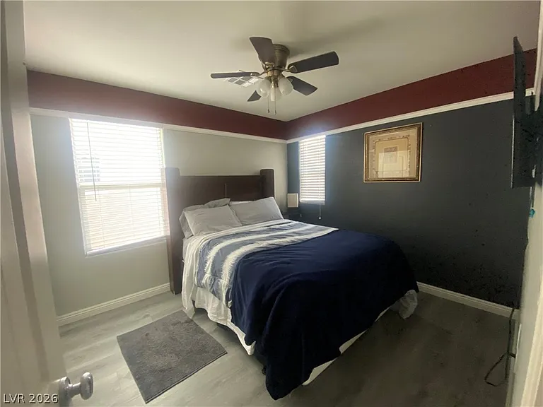 9833 Dryden Ct — Photo 17