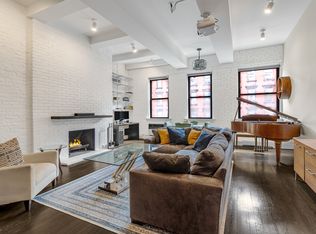 521 W 47th St APT 3A, Manhattan, NY