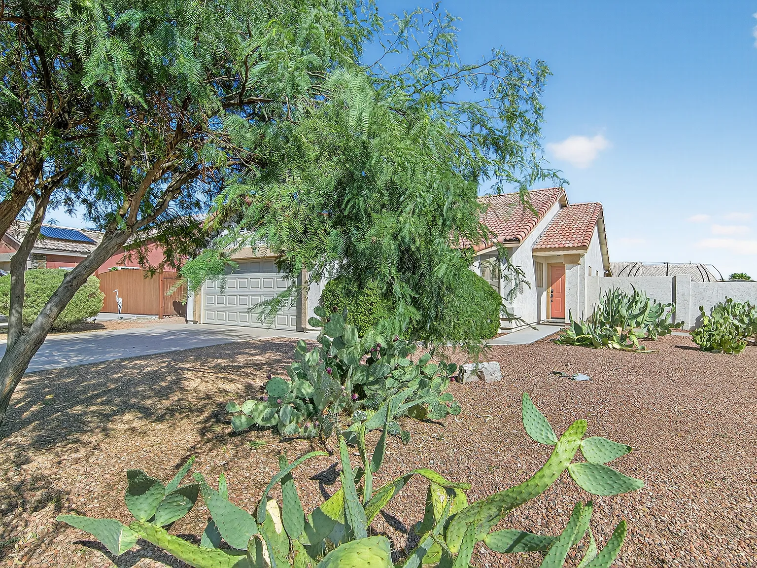 3 bed, 1494 sqft, $2,400 — Photo 4