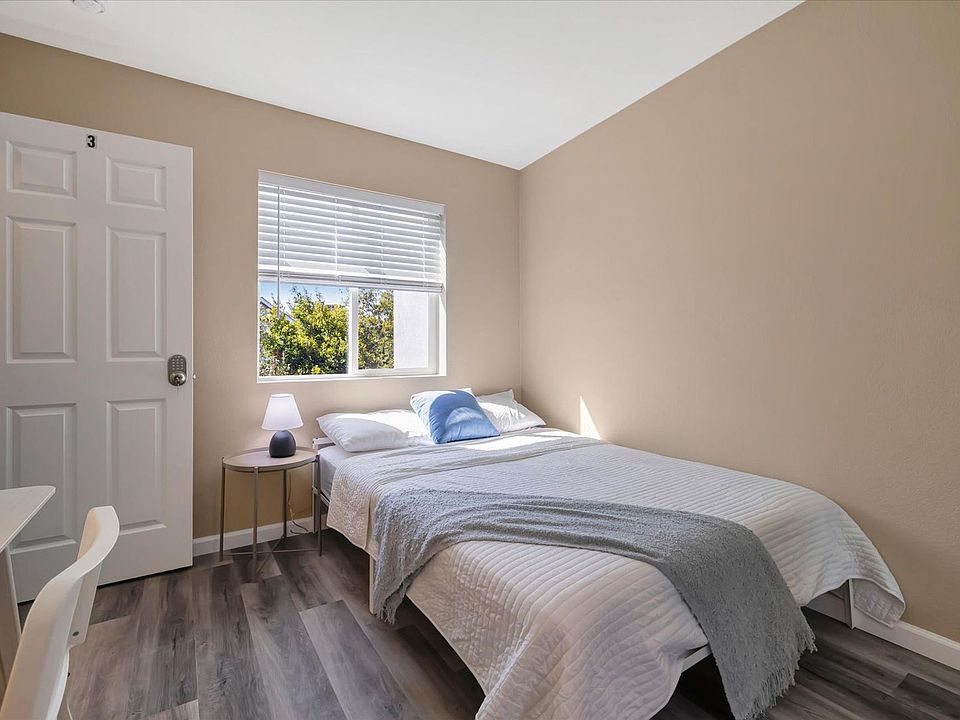 1st image of 160 Harrison Ave #D