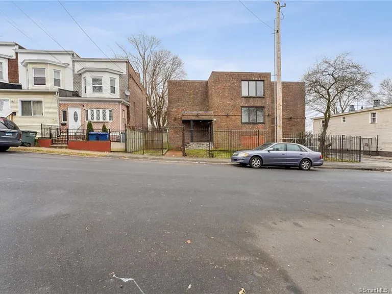 1150 Ogden Street Ext #102 — Photo 5