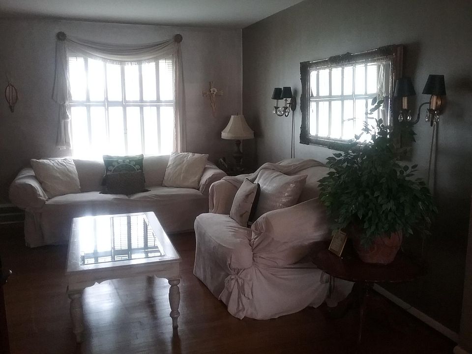 1st image of 23037 Gary Ln