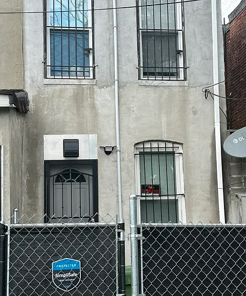 2317 E Federal St — Photo 25