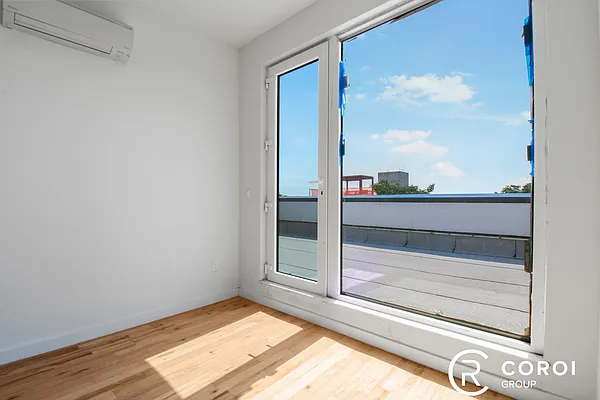 Rented by Coroi Corp | media 21