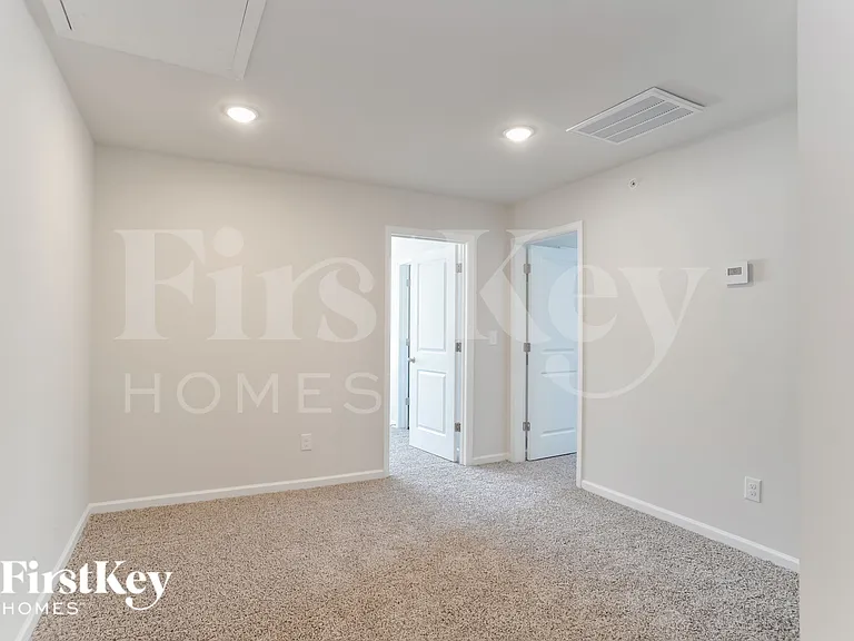 2058 Cypress Village Dr NW — Photo 12