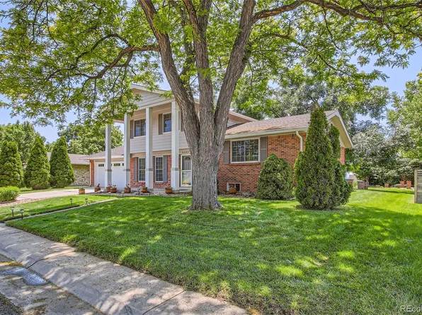 8642 W 69th Place, Arvada, CO 80004
