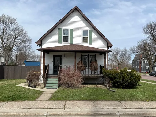 321 E 2nd St, Redwood Falls, MN 56283