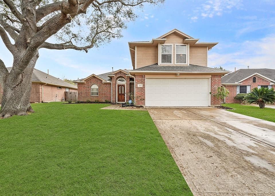 1st image of 2815 Green Hollow Court