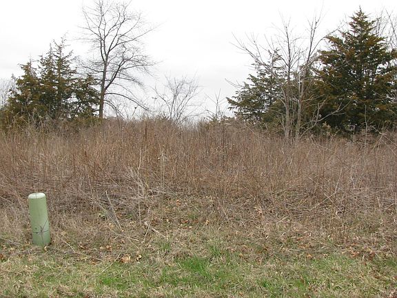 3rd image of 5 Belden School Ln