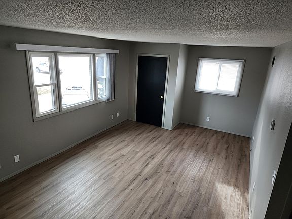 4th image of 1519 Bank St #1