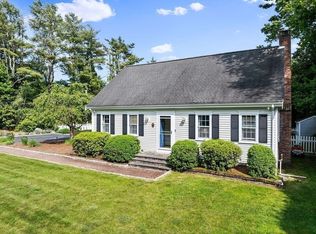 16 Raymond St, Dartmouth, MA 02748