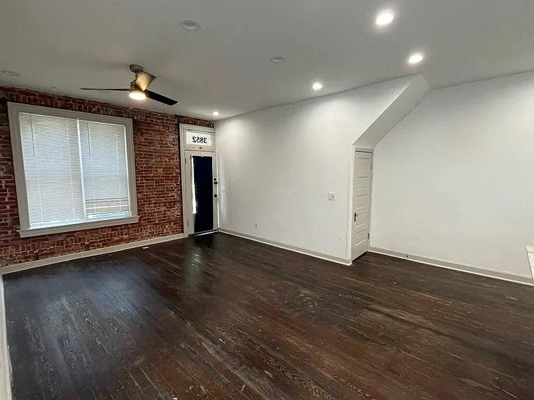 3852 Juniata St — Photo 5