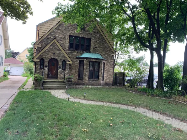 4012 N Prospect Ave, Shorewood, WI 53211
