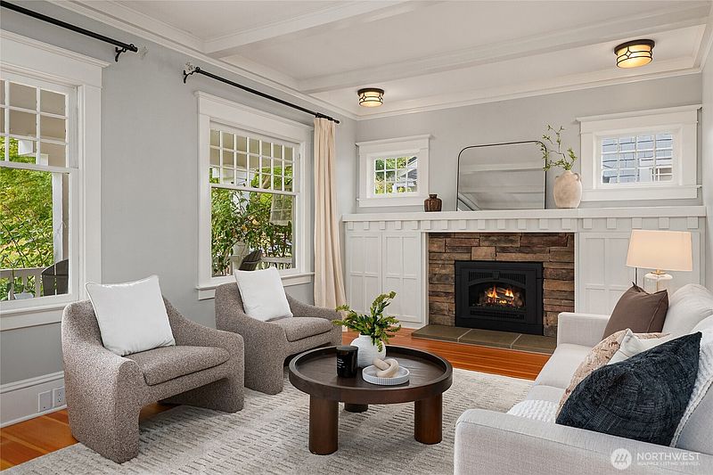 4th image of 6264 19th Avenue NE