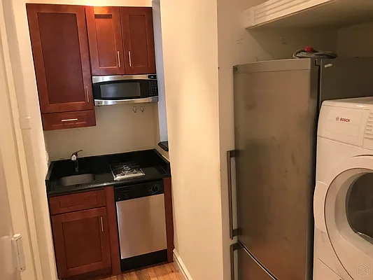 Rented by Halstead Real Estate | media 10
