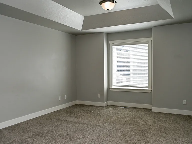 2032 N 350 E #1 — Photo 10