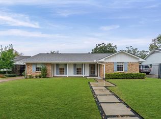 6158 Burgoyne Rd, Houston, TX 77057
