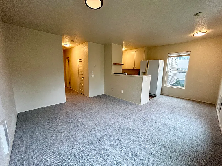 1010 N 45th St #4 — Photo 5
