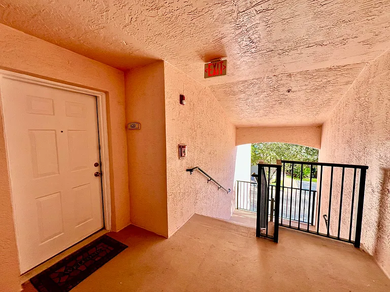 2033 SE 10th Ave #620 — Photo 27