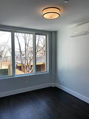 Rented by Lodger Corp | media 9