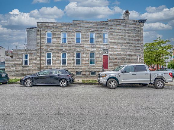 3rd image of 423 E Fort Ave