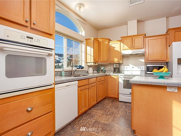 Large kitchen