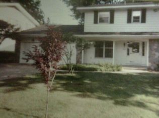 2600 Hampshire Blvd SE, East Grand Rapids, MI 49506