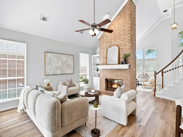 8716 Falls Rd, Irving, TX 75063