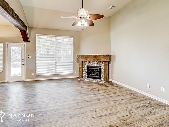 4th image of 209 Joseph Dr